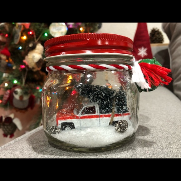 Car in a Jar Waterless Snow Globe - Picture 3 of 7